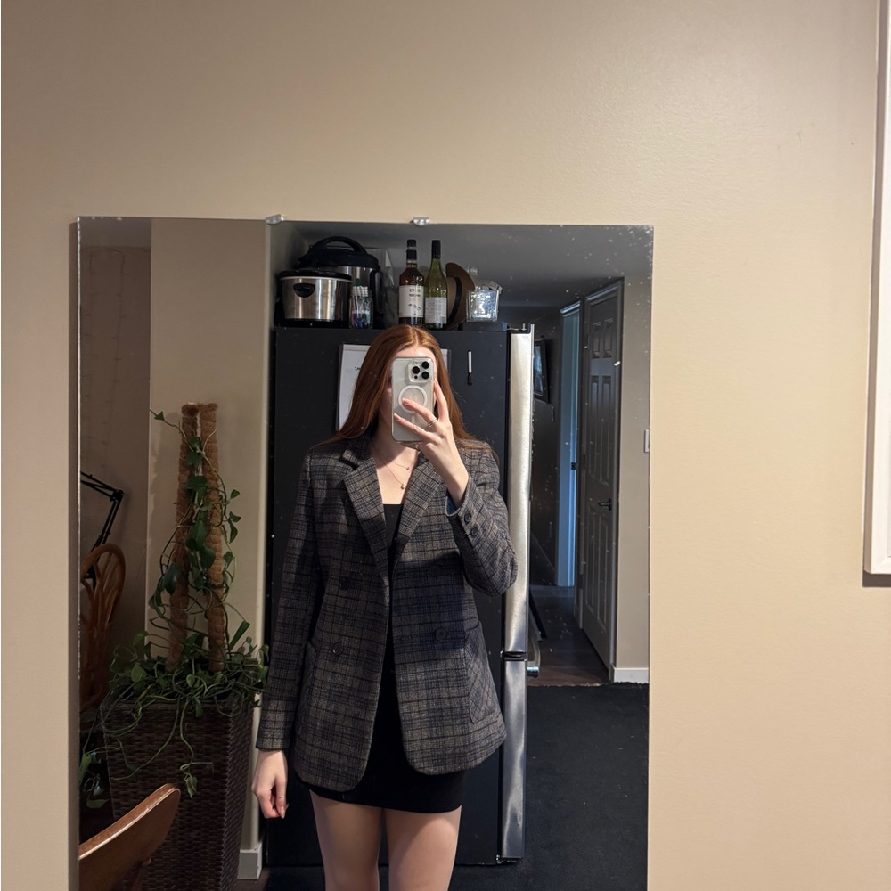 Grey checkered blazer coat🐭